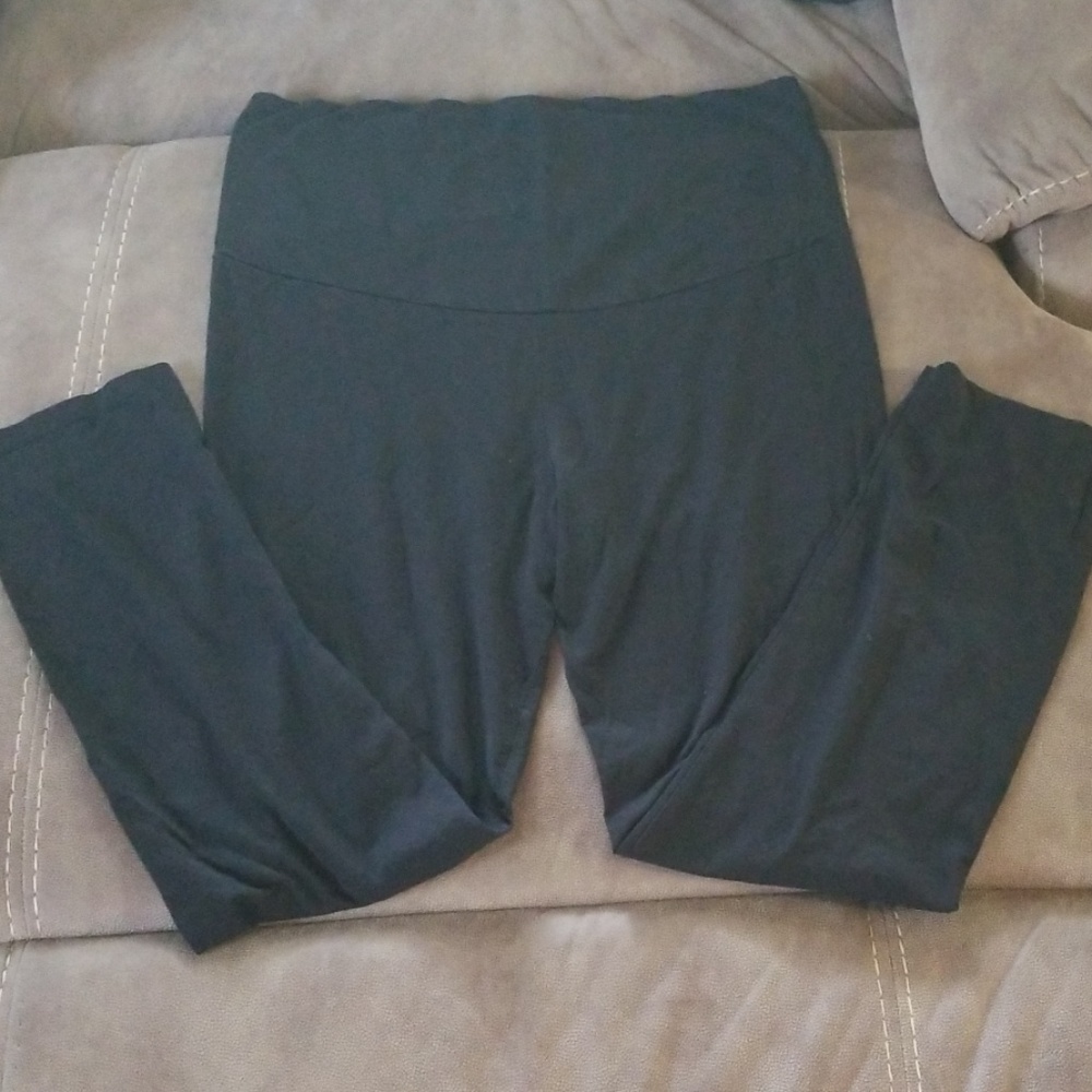 Maternity leggings black